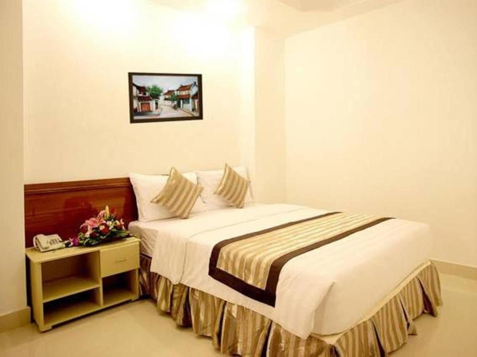 New Sunny Hotel Ho Chi Minh City Bagian luar foto